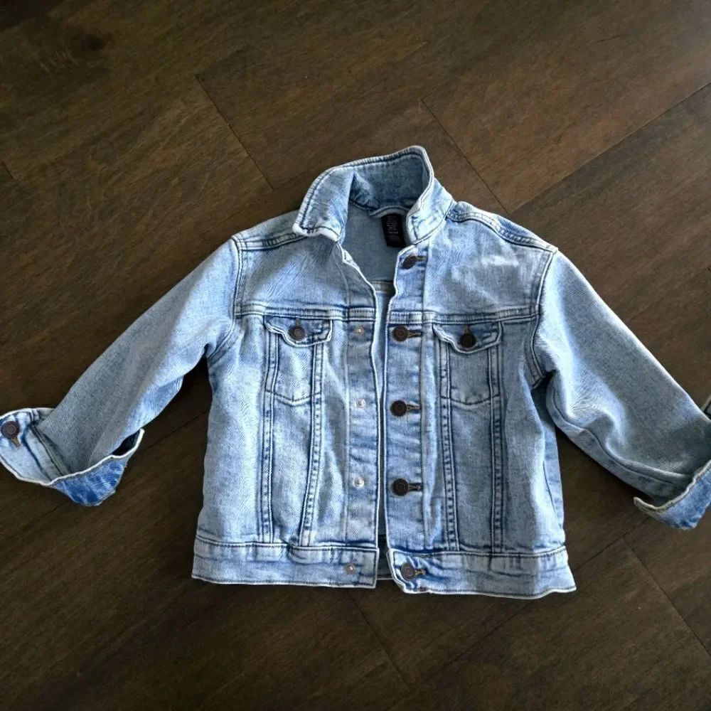 H&M Denim Jacket 5 Y NEW
